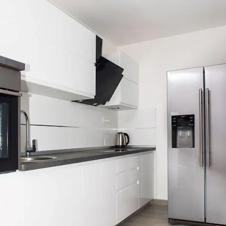 Ferienhaus Mit Privatpool Fur 8 Personen Ca 165 Qm In Primosten, Dalmatien Norddalmatien