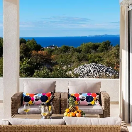 Ferienhaus Ferienhaus Mit Privatpool Fur 8 Personen Ca 165 Qm In Primosten, Dalmatien Norddalmatien Primošten